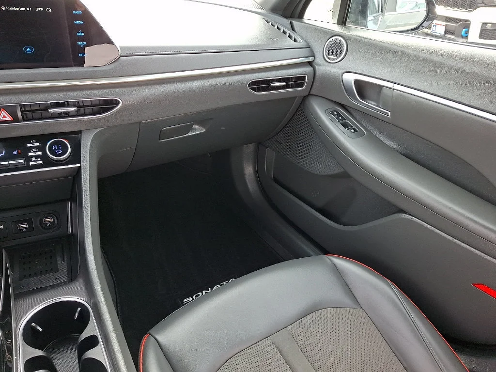 Used 2023 Hampton Gray Hyundai SEL Plus image 17