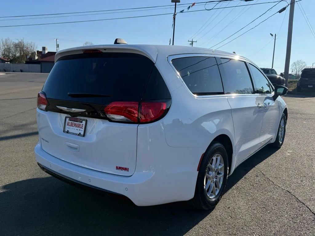 New 2026 White Chrysler LX image 3