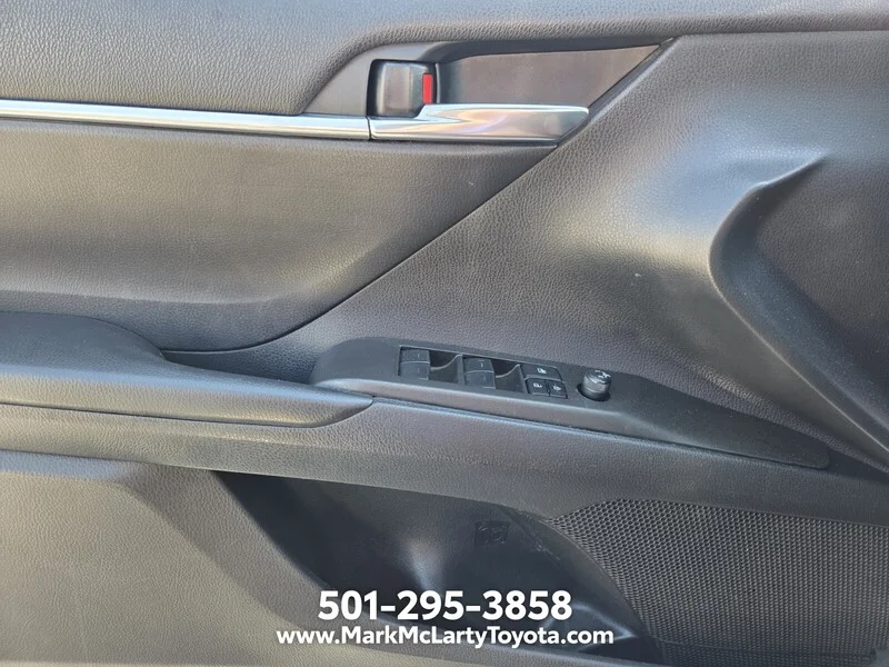 Used 2022 Predawn Gray Mica TOYOTA SE AUTO image 24