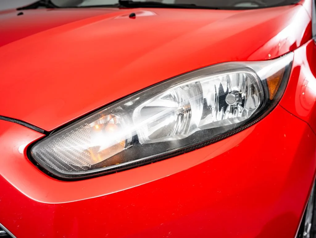 Used 2015 Race Red Ford SE image 14