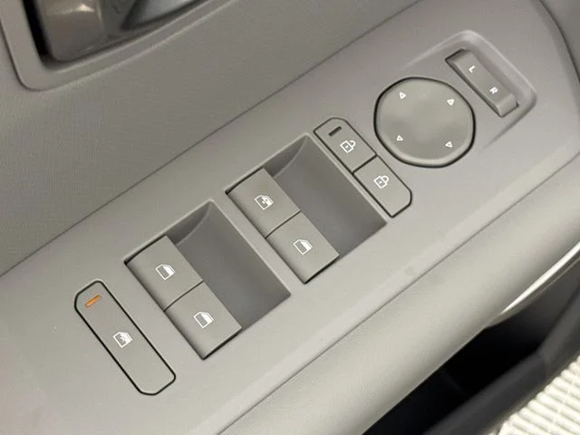 New 2027 Pale Gray Kia X-Line S image 13