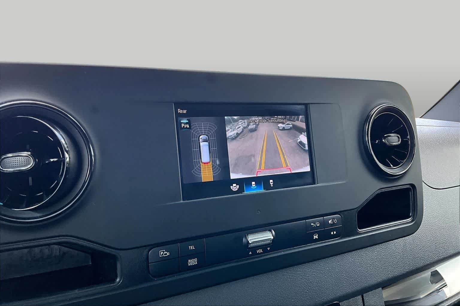 Used 2020 Arctic White Mercedes-Benz  image 25