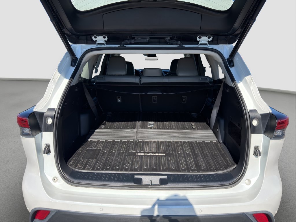Used 2022 White Toyota Limited image 20
