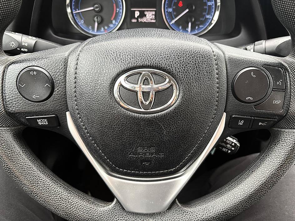 Used 2018 Super White Toyota LE image 19