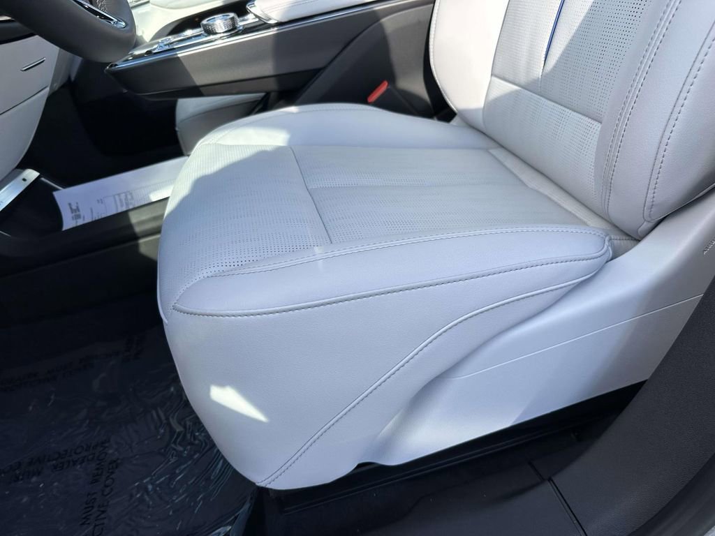 2026 Cadillac LYRIQ Premium Sport - Photo 15
