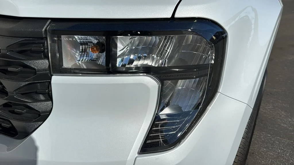 New 2026 Space White Metallic Ford XLT image 4