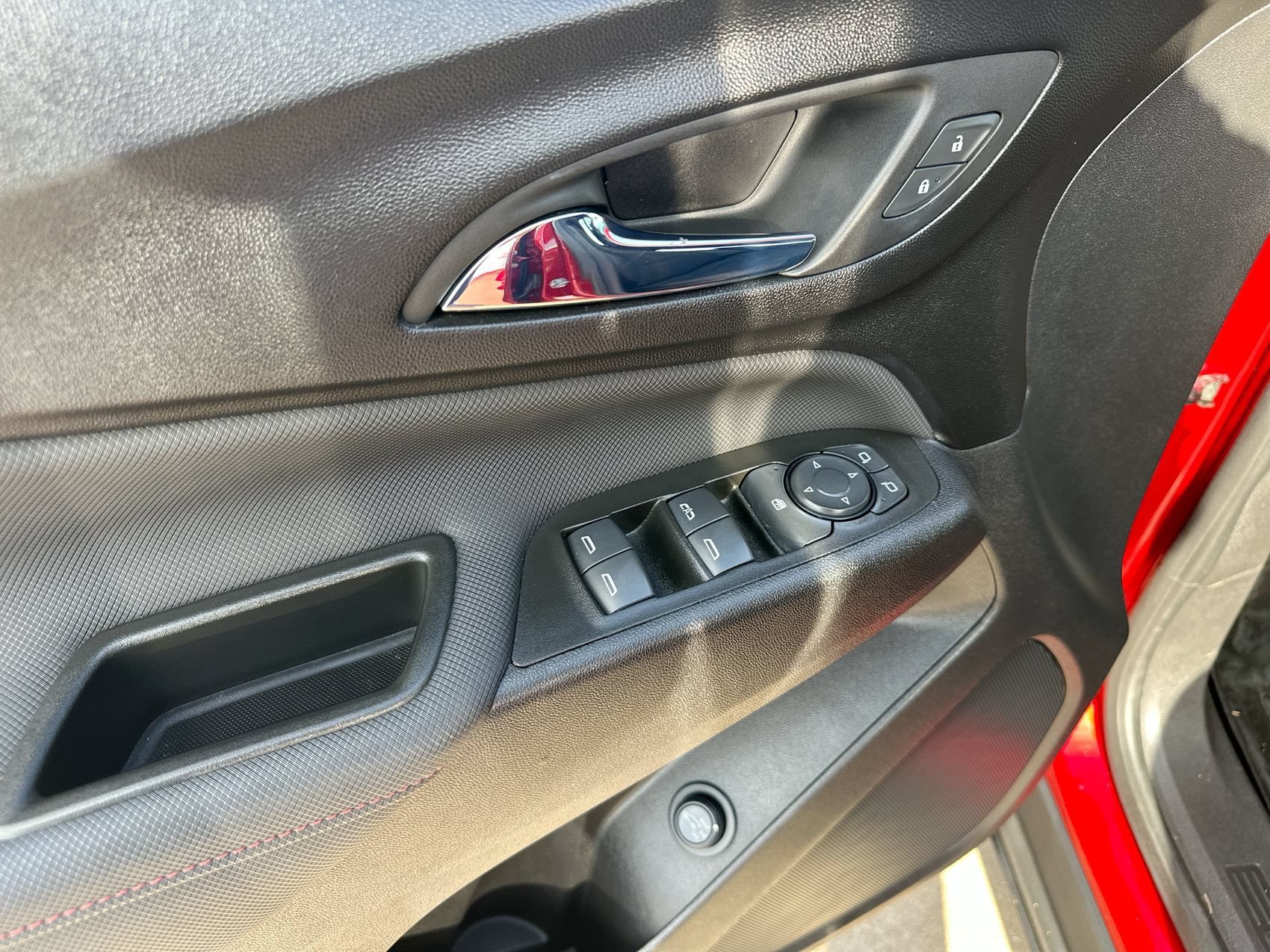 Used 2022 Cherry Red Tintcoat Chevrolet RS image 13