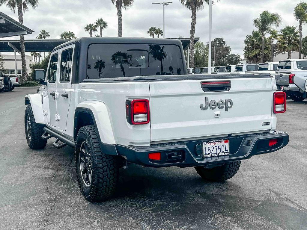 Used 2023 White Jeep Overland image 4
