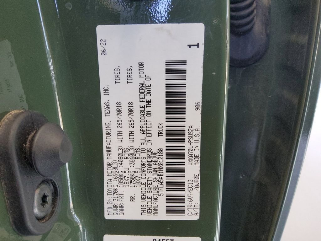 Used 2022 Green Toyota SR5 image 20