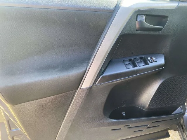 Used 2018 Gray Toyota LE image 12