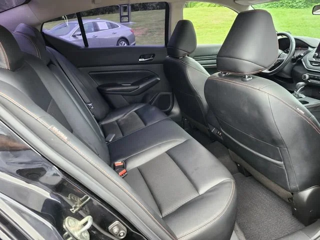 Used 2022 Black Nissan 2.5 SR image 17