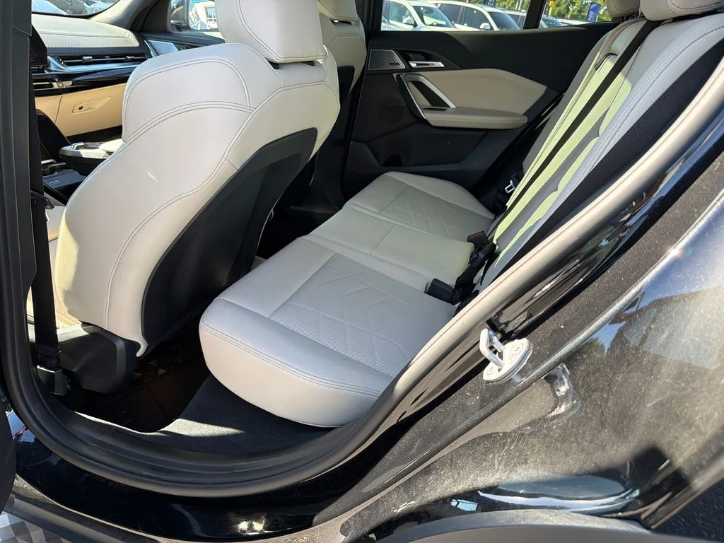 Used 2025 Black BMW xDrive28i image 21