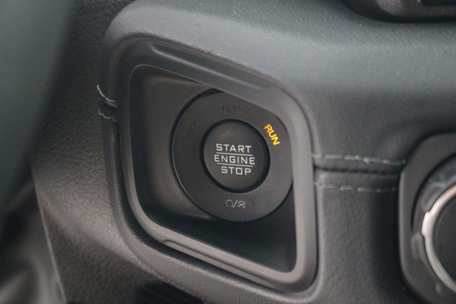 Used 2024 White Jeep Rubicon image 31