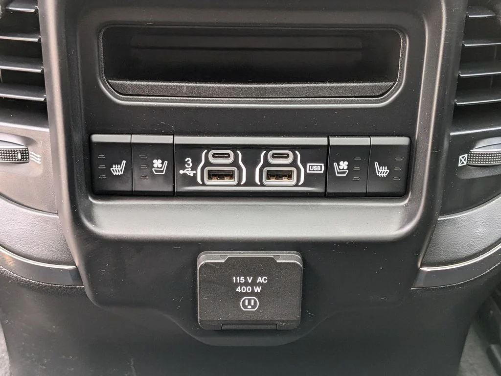 Used 2020 Silver Ram Limited image 31