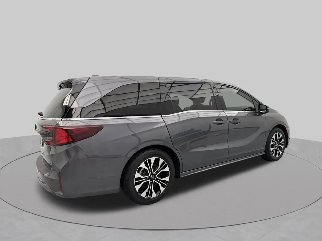 2025 Honda Odyssey ELITE Minivan Slide 10