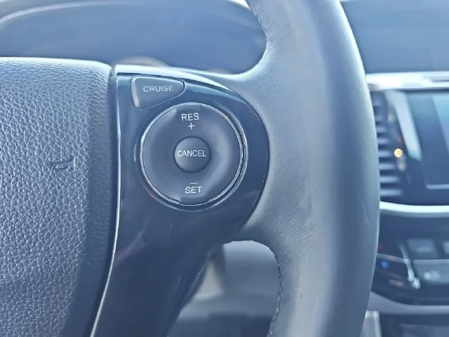 Used 2017 Gray Honda EX-L image 17