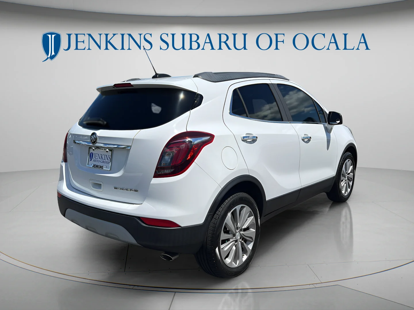 Used 2020 Summit White Buick Preferred image 3