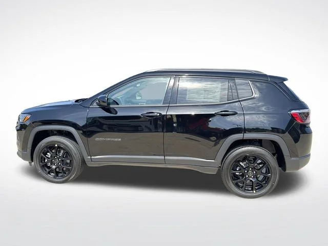 New 2026 Black Jeep Latitude image 5