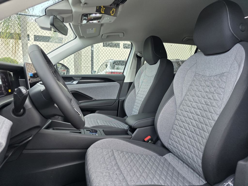 New 2026 White/off-white Volkswagen 2.0T S image 13