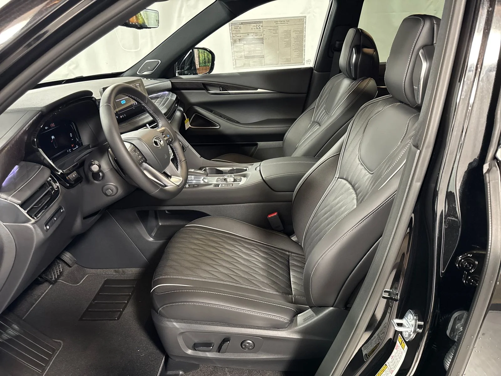 New 2027 MINERAL BLACK INFINITI Autograph AWD image 3