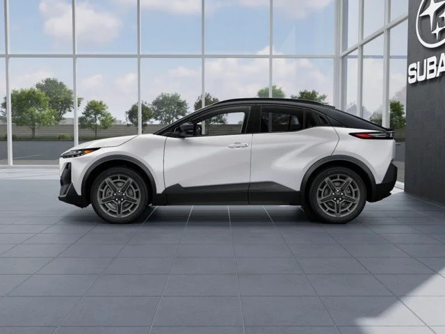 New 2026 Cosmic White Pearl 2-Tone Subaru GT image 3