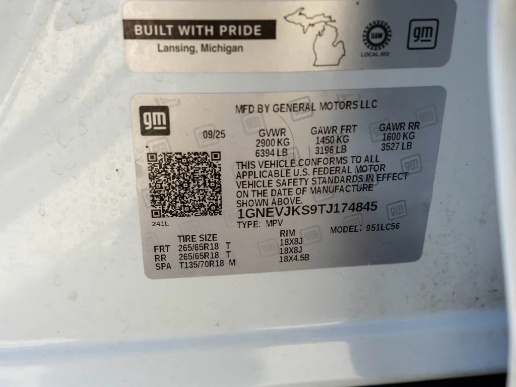 Used 2026 Polar White Tricoat Chevrolet Z71 image 41