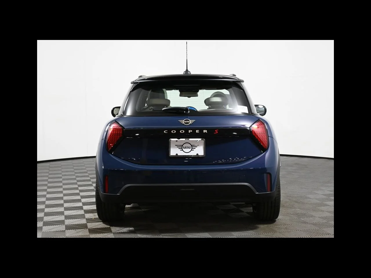 2026 MINI Hardtop 2 Door S - Photo 6