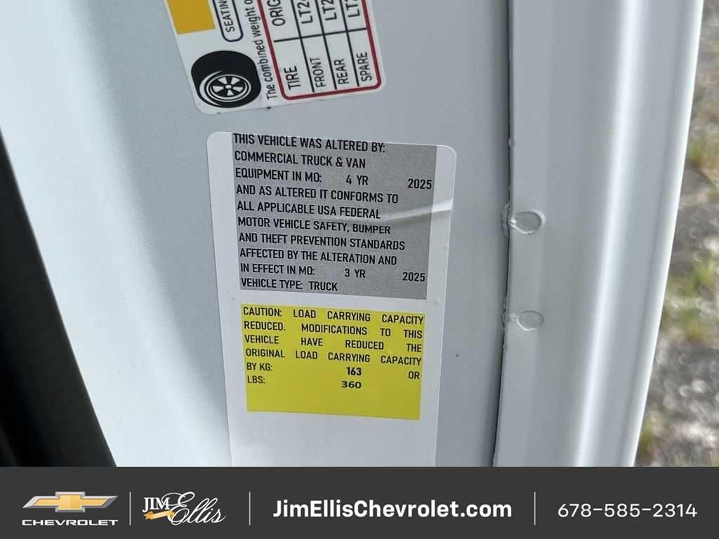 2025 Chevrolet Express Cargo Work Van - Photo 21