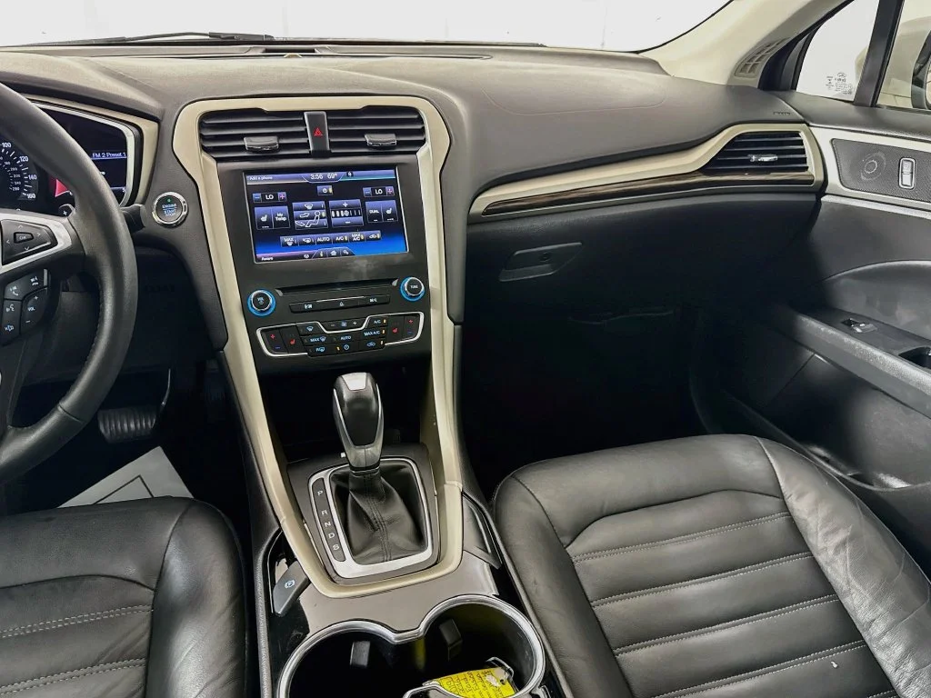 Used 2016 White Ford SE image 28