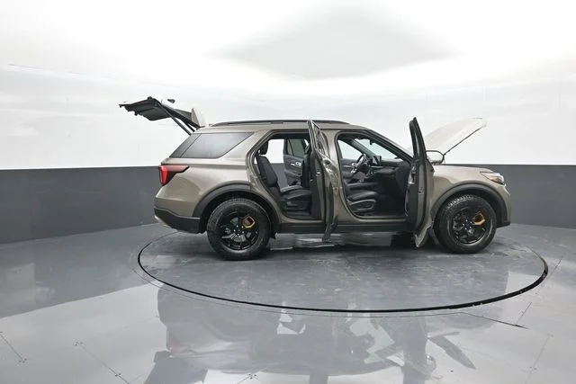 New 2026 Marsh Gray Ford Tremor® image 39