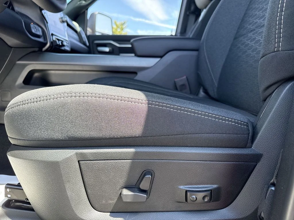 2026 RAM 2500 Big Horn - Photo 12
