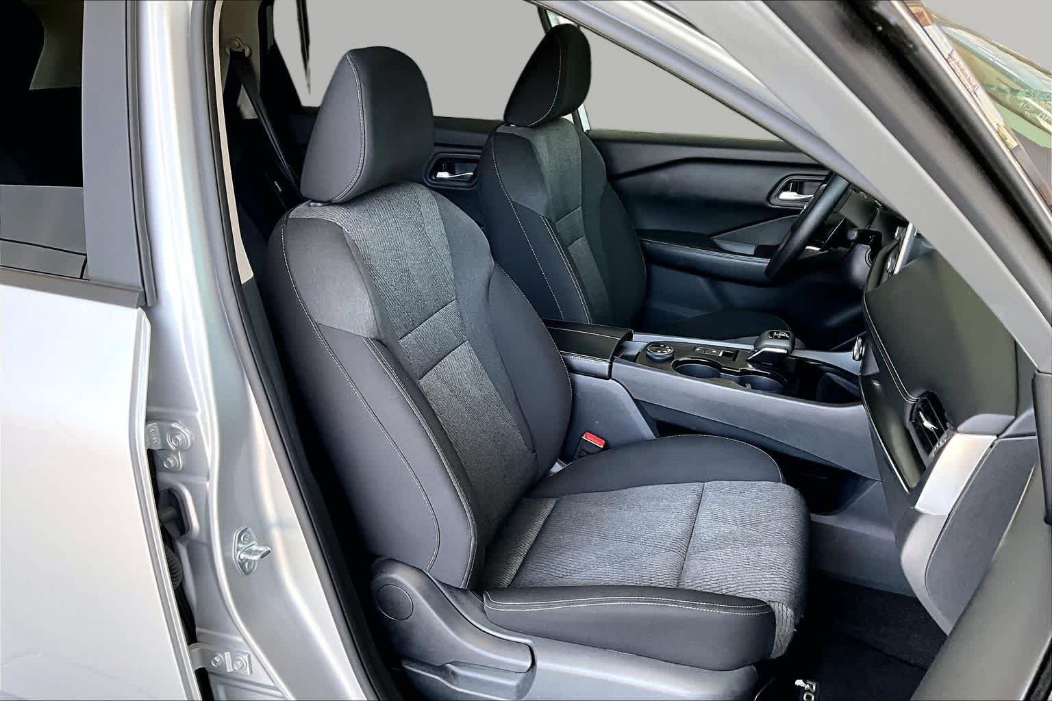 Used 2024 Brilliant Silver Metallic Nissan SV image 9