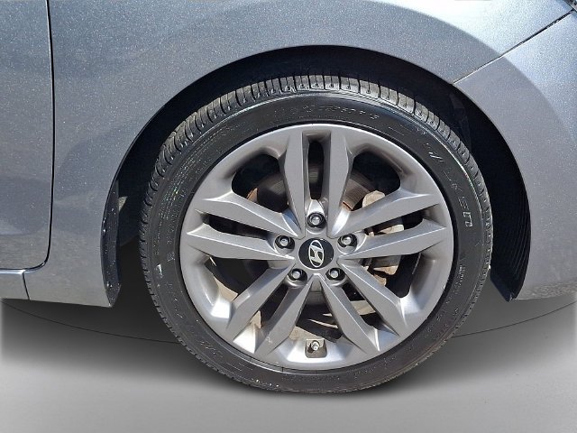 Used 2016 Gray Hyundai Base image 8