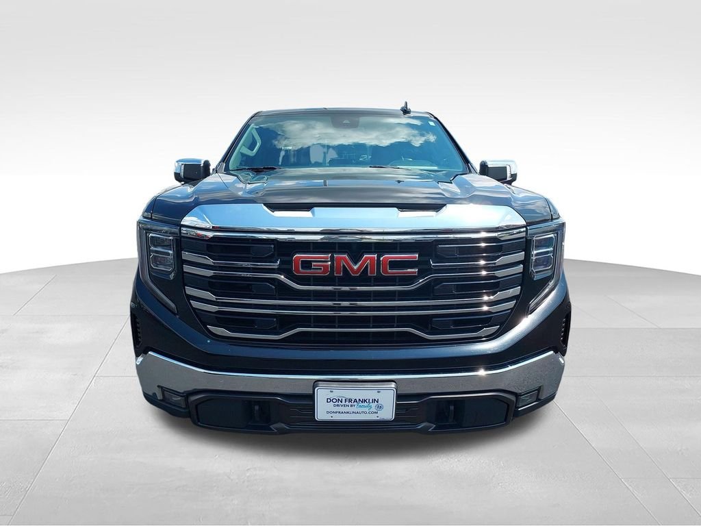 Used 2022 Black GMC SLT image 8