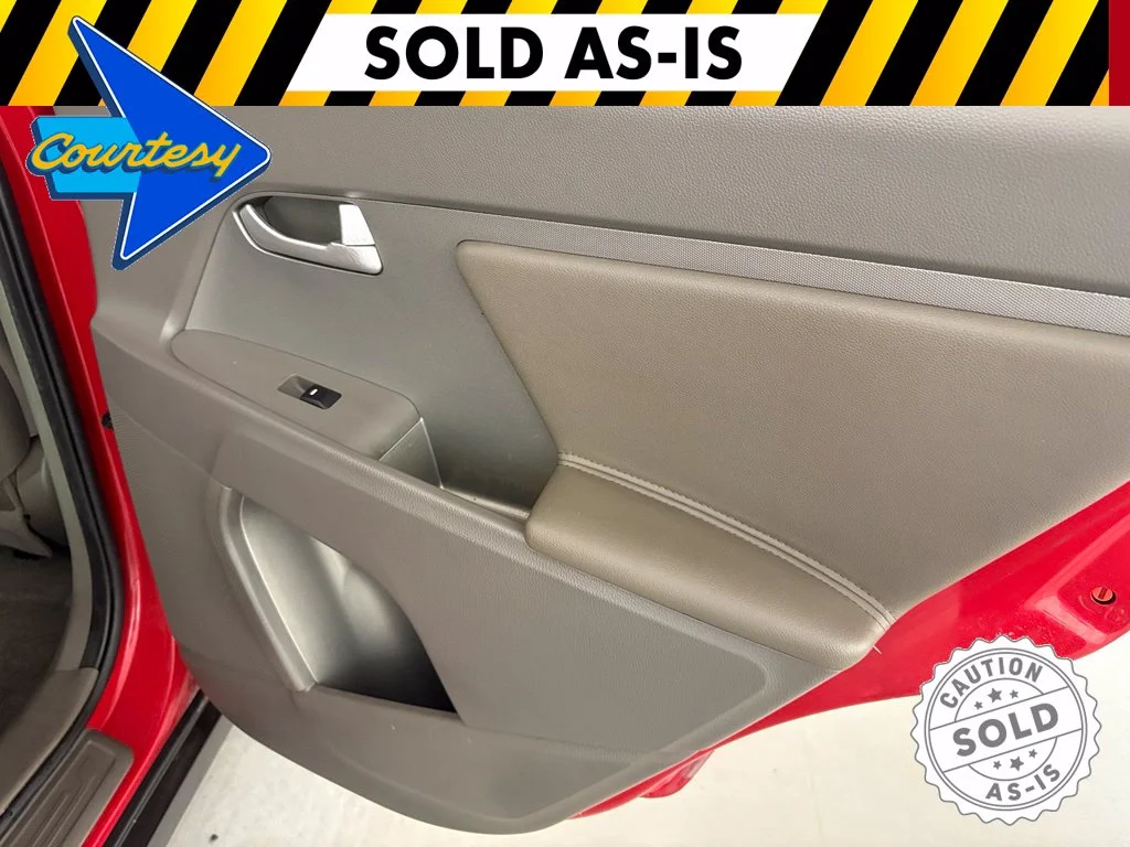 Used 2013 Red Kia LX image 35