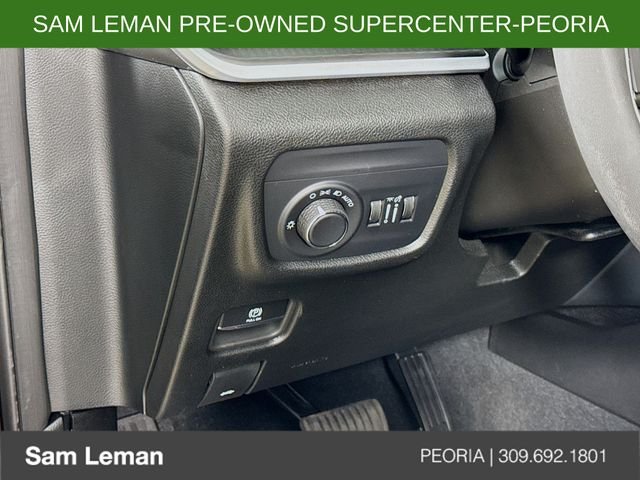 Used 2024 Black Jeep Laredo image 10