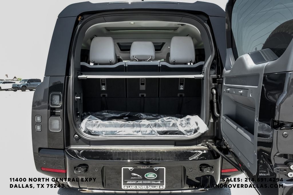 2026 Land Rover Defender X-Dynamic SE - Photo 49