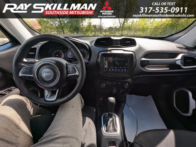 Used 2018 Black Jeep Latitude image 25