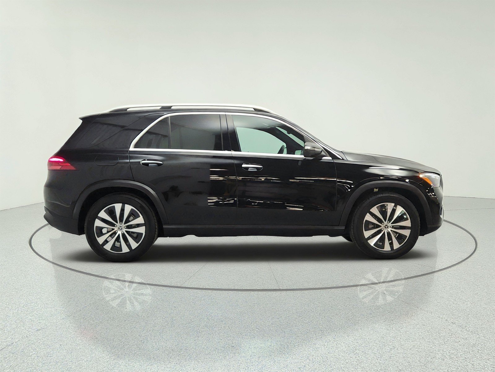 Certified Used 2026 Black Mercedes-Benz GLE 350 SUV image 4
