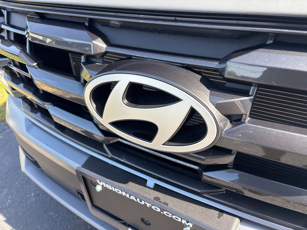 Certified Used 2025 Gray Hyundai SEL Convenience image 9