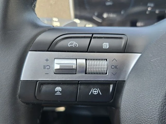 Used 2024 Blue Hyundai SEL image 22