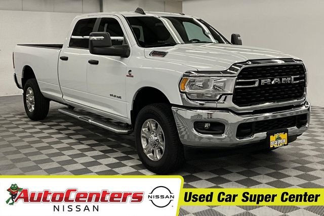 2024 RAM 3500 Big Horn 4X4 Crew Cab LWB's photo