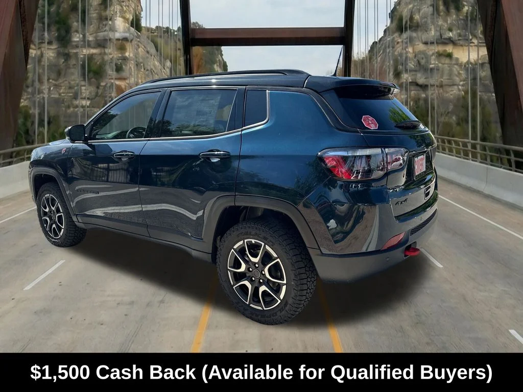 New 2026 Fathom Blue Pearl-Coat Exterior Paint Jeep Trailhawk image 7