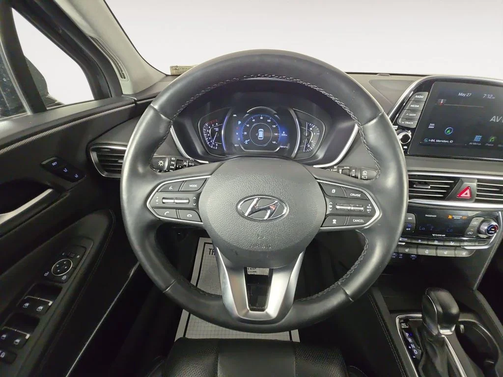 Used 2020 Green Hyundai Limited image 11