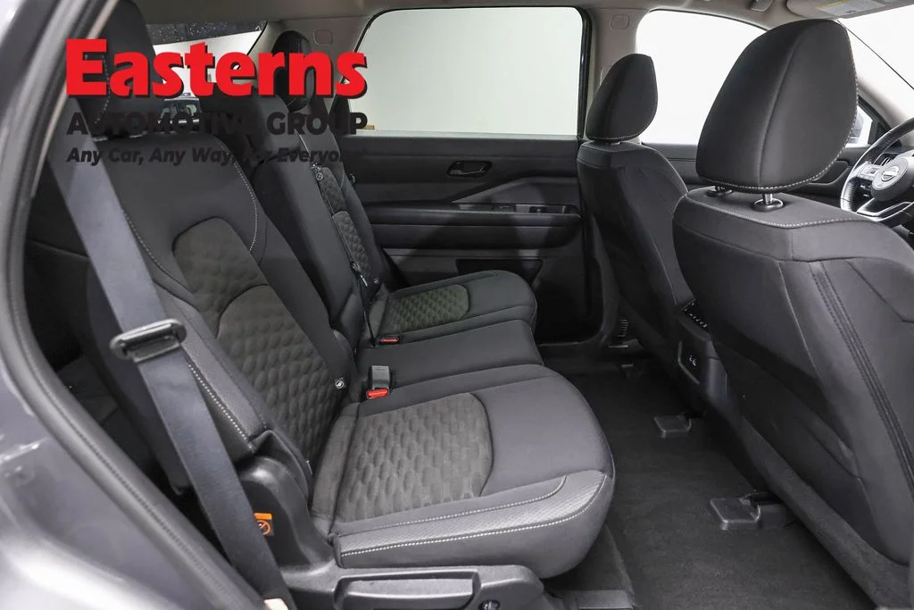 Used 2024 Gray Nissan SV image 23