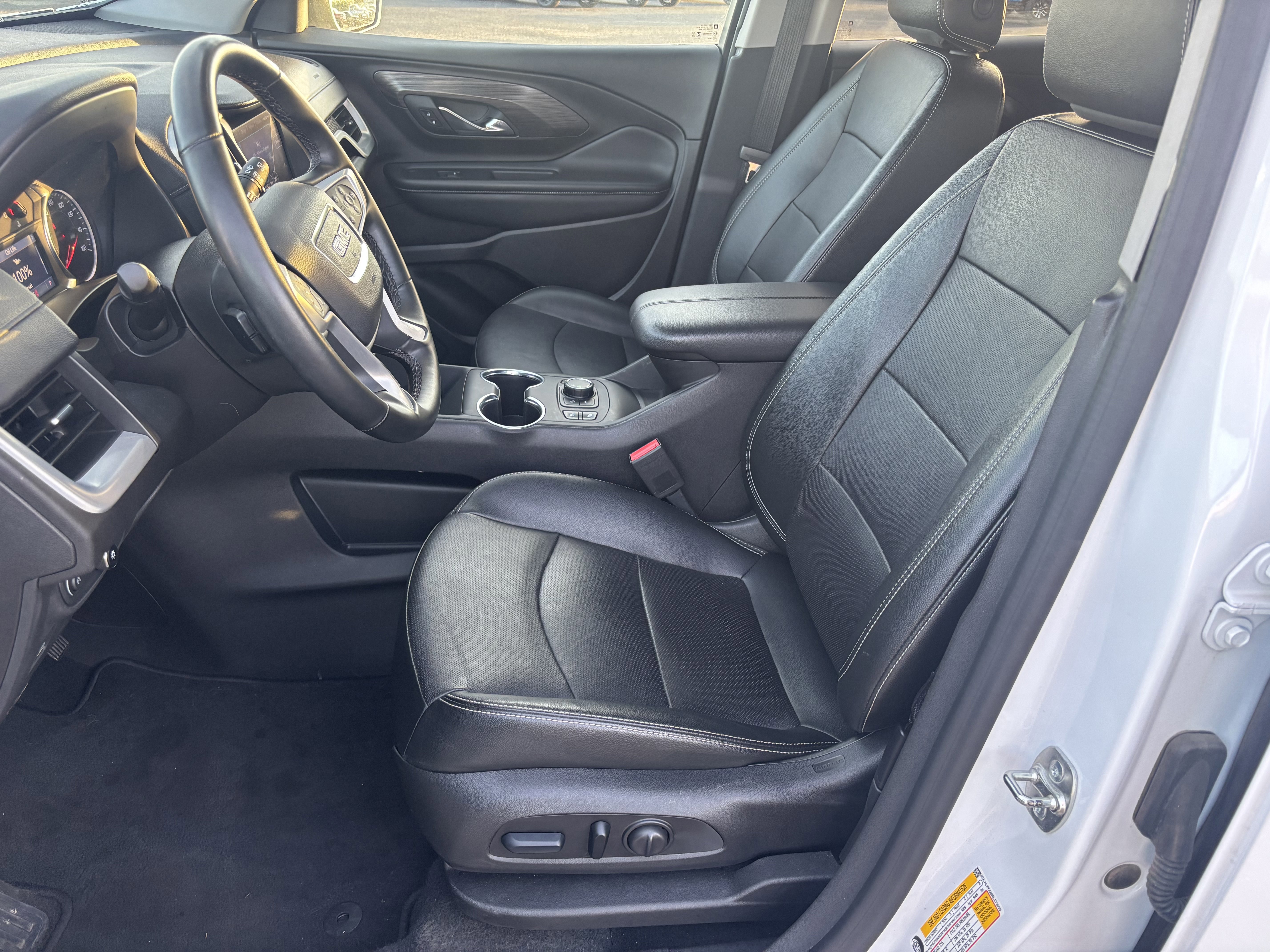 Used 2024 Summit White GMC SLT image 9
