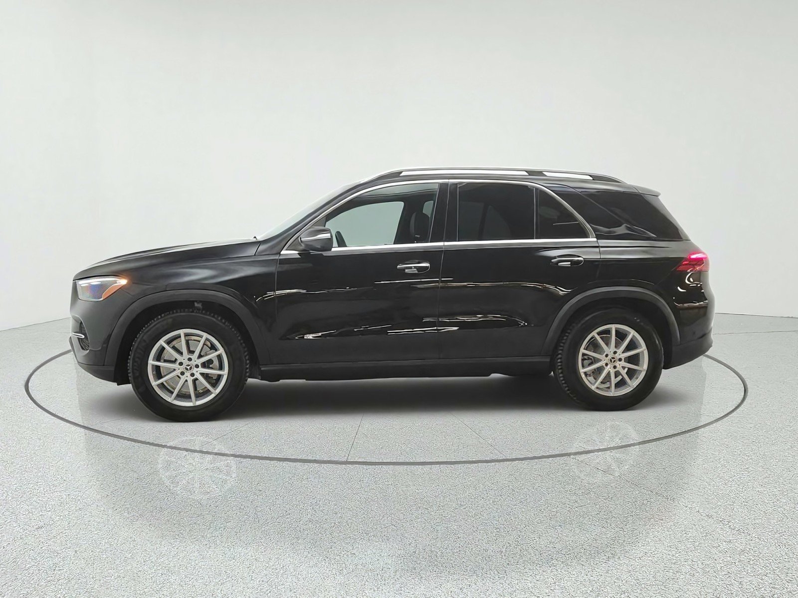 Certified Used 2026 Black Mercedes-Benz GLE 350 SUV image 8