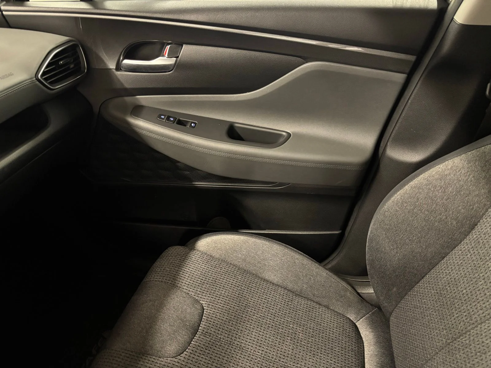 Used 2023 Gray Hyundai SE image 15