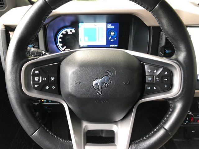 Used 2022 Oxford White Ford Wildtrak image 24