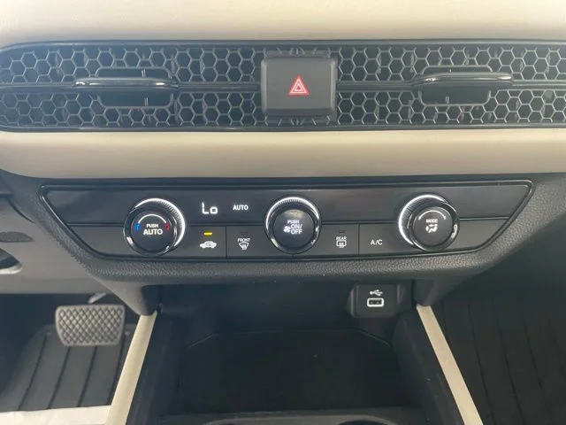 Used 2023 Green Honda LX image 41
